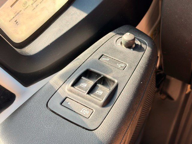 Used 2024 RAM ProMaster 2500 w/ Convenience Group FWD image 24