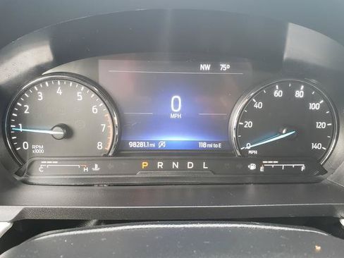 Used 2021 Ford Explorer XLT w/ Equipment Group 202A AWD/4WD image 27