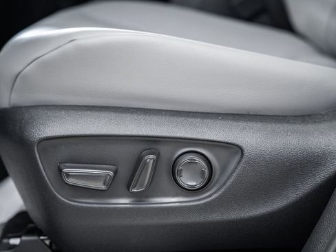 New 2026 Toyota Sienna XLE image 38