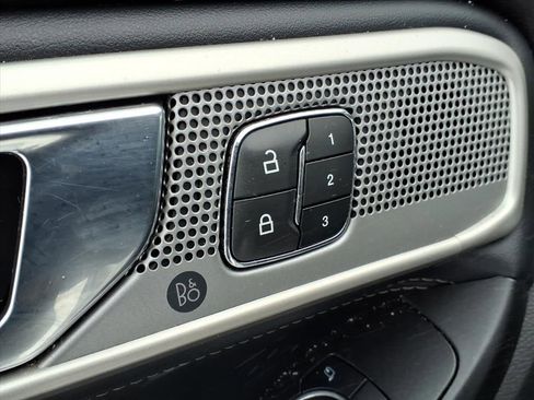 Used 2020 Ford Explorer Limited w/ Class III Trailer Tow Package image 6