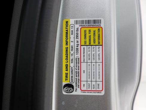Used 2023 Ford Transit 350 XLT RWD image 31