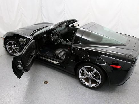 Used 2011 Chevrolet Corvette Grand Sport w/ Preferred Equipment Group image 9