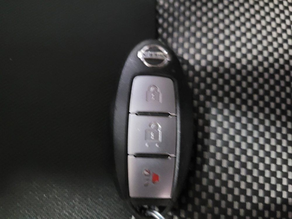 Used 2019 Nissan Pathfinder S AWD/4WD image 32