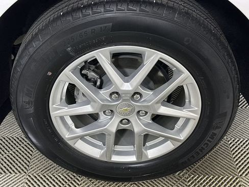 Used 2022 Chevrolet Equinox LS FWD image 34