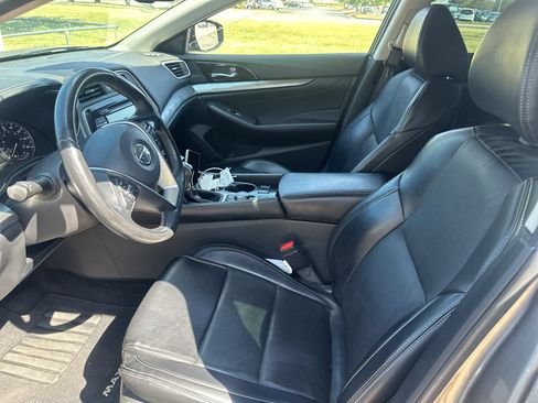 Used 2021 Nissan Maxima 3.5 SV w/ Floor Mat Group FWD image 16