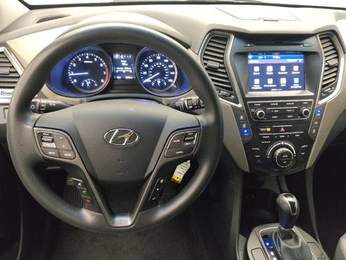 Used 2019 Hyundai Santa Fe XL SE FWD image 22