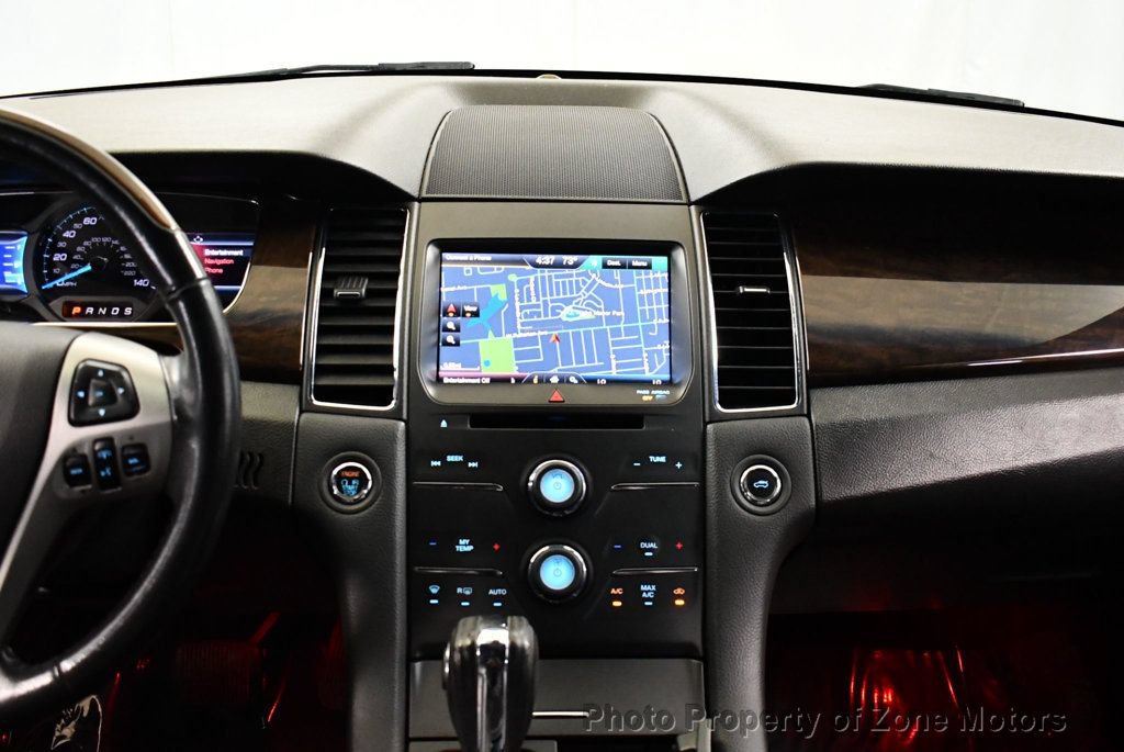 Used 2014 Ford Taurus Limited FWD image 25