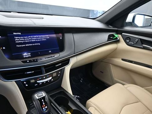 Used 2020 Cadillac CT6 Luxury image 22
