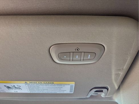 Used 2020 RAM 1500 Laramie AWD/4WD image 17