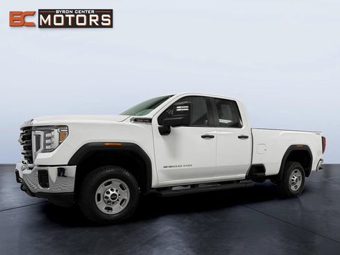 Used 2022 GMC Sierra 2500 Pro w/ Convenience Package AWD/4WD image 2