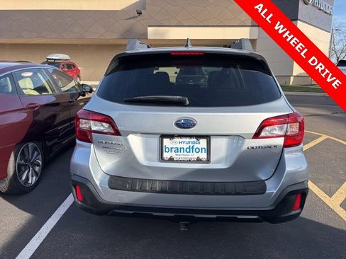 Used 2019 Subaru Outback 2.5i Limited image 5