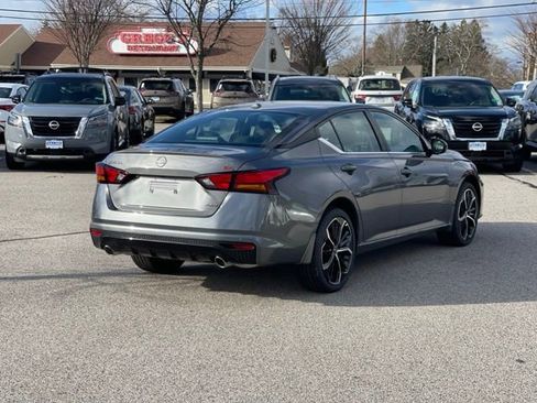 New 2025 Nissan Altima 2.5 SR image 5