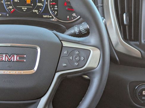 Used 2024 GMC Terrain Denali w/ Black Diamond Edition image 21