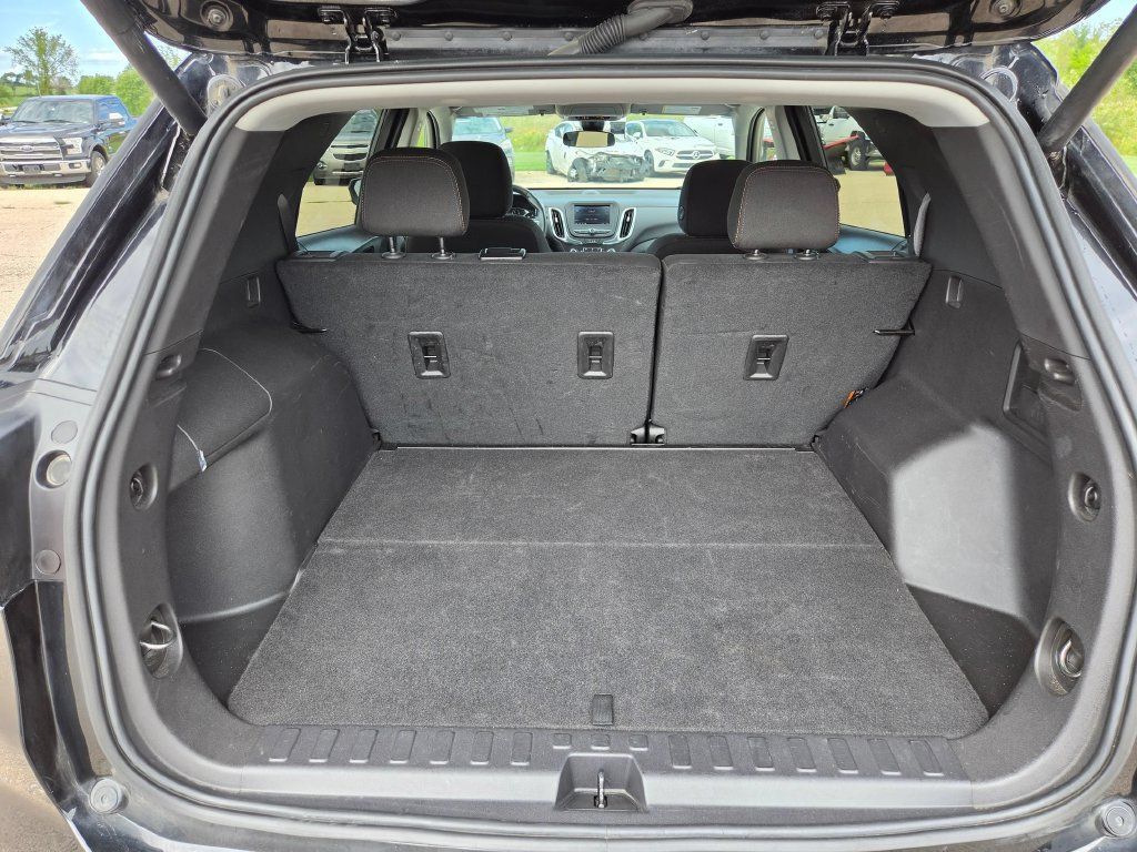 Used 2024 Chevrolet Equinox LT FWD image 29