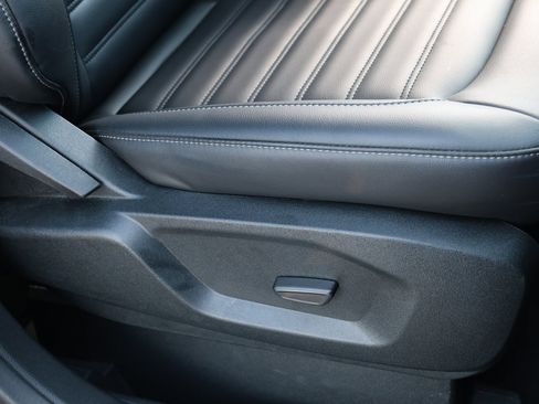 Used 2022 Ford Edge SEL w/ Convenience Package image 30