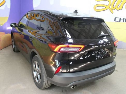 Used 2025 Ford Escape ST-Line AWD/4WD image 6