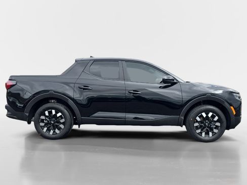 New 2025 Hyundai Santa Cruz SE image 2