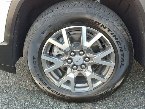 Certified 2023 GMC Acadia SLE w/ Driver Convenience Package image 27