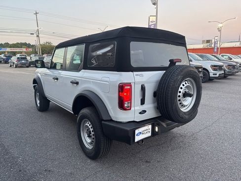 New 2025 Ford Bronco 4-Door image 5