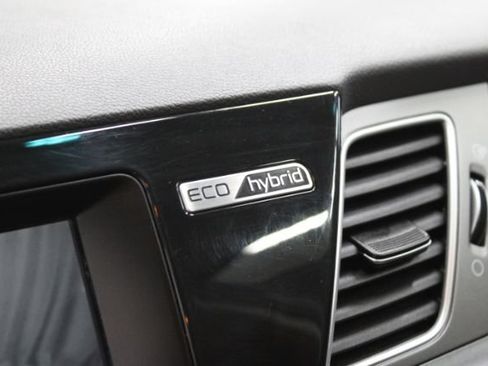 Used 2019 Kia Niro LX FWD image 16