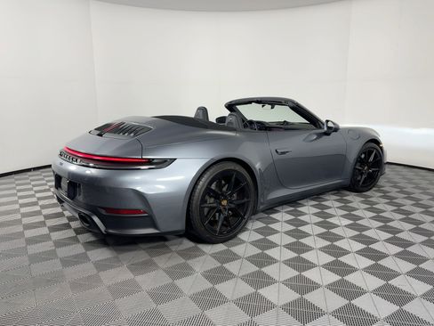 Certified 2025 Porsche 911 Carrera image 9