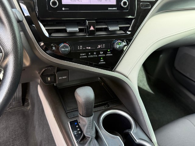 Used 2024 Toyota Camry LE FWD image 18