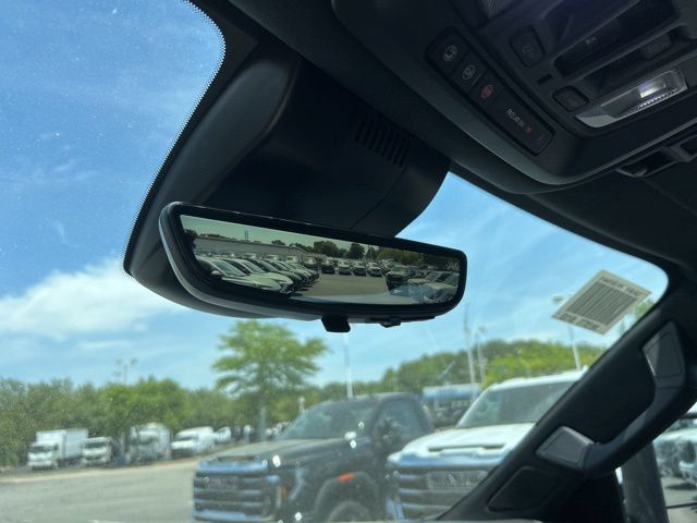 New 2026 GMC Sierra 3500 Denali Ultimate w/ LPO, Black Badging Package AWD/4WD image 29