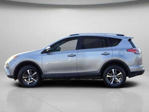 Used 2016 Toyota RAV4 XLE FWD image 17