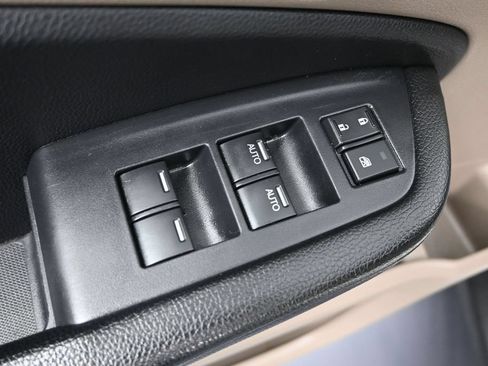 Used 2016 Honda Pilot EX-L image 11