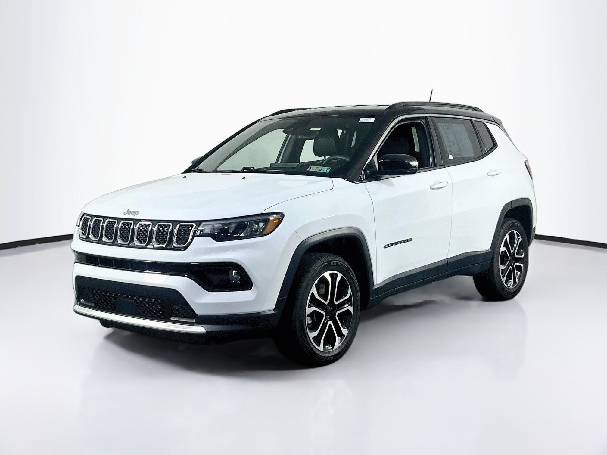 Used 2023 Jeep Compass Limited AWD/4WD image 1