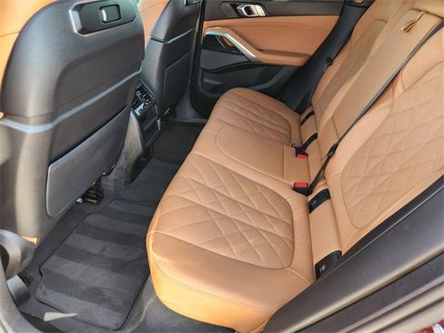 Used 2024 BMW X6 xDrive40i w/ Premium Package image 30