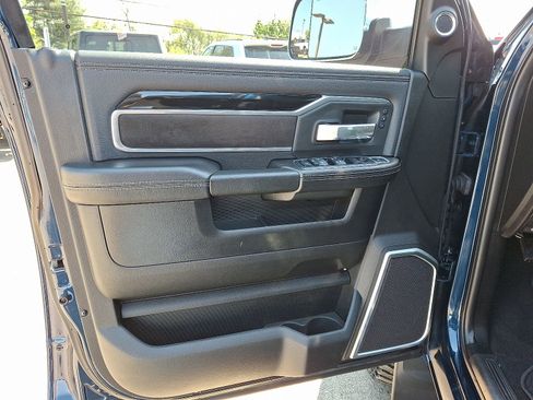 Used 2020 RAM 2500 Laramie AWD/4WD image 14