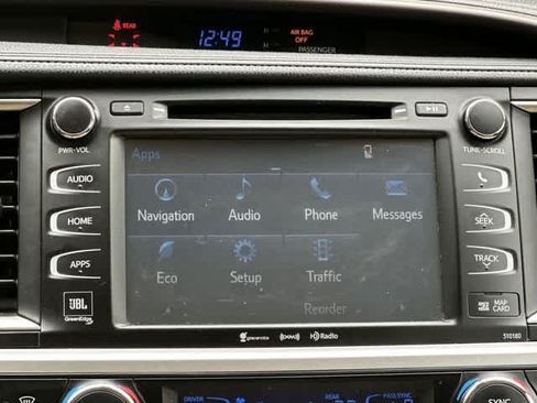 Used 2017 Toyota Highlander Limited Platinum AWD/4WD image 13