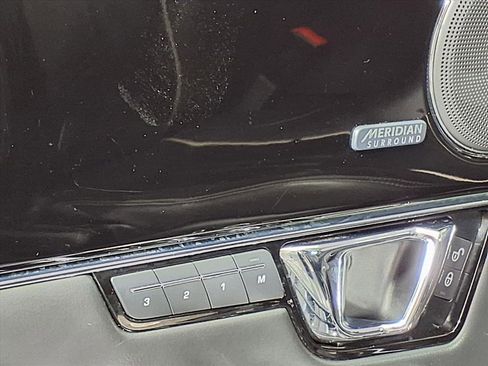 Used 2019 Jaguar XJ Supercharged image 25