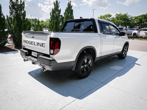 Used 2024 Honda Ridgeline Black Edition image 11