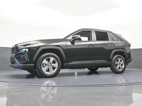 Used 2025 Toyota RAV4 XLE w/ Convenience Package FWD image 53