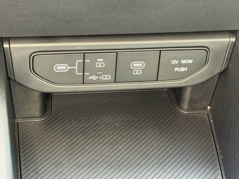 Certified 2025 Kia K4 FWD image 24
