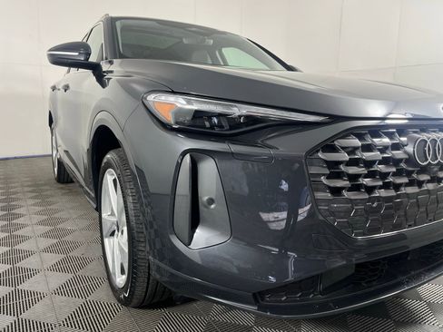 Used 2025 Audi Q5 Premium Plus w/ Premium Plus image 3