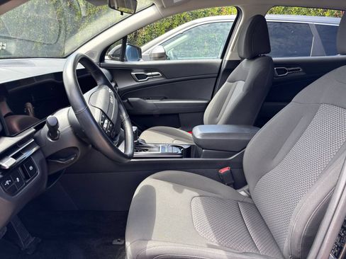 Used 2026 Kia Sportage LX FWD image 22