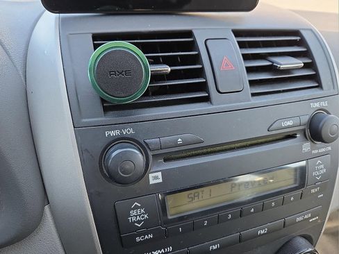 Used 2009 Toyota Corolla XLE image 21