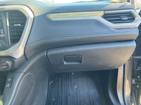 Certified 2019 GMC Acadia Denali image 30