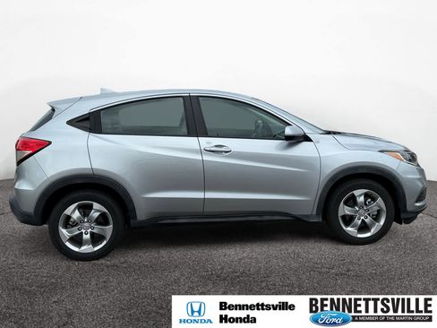 Used 2019 Honda HR-V LX image 6