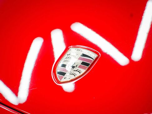 Used 2018 Porsche 911 Carrera T RWD image 5