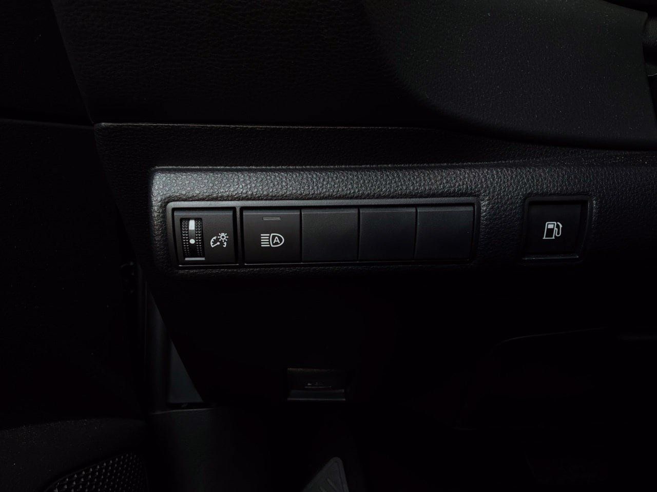 Used 2026 Toyota Corolla LE FWD image 24