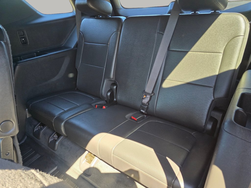 Used 2023 Chevrolet Traverse High Country w/ LPO, 'HIT The Road' Package AWD/4WD image 47