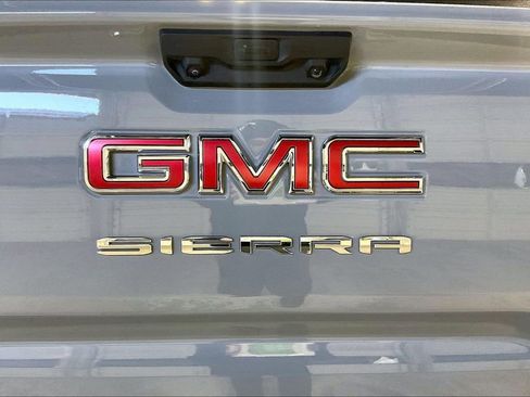 Used 2024 GMC Sierra 1500 Pro w/ Graphite Edition image 41