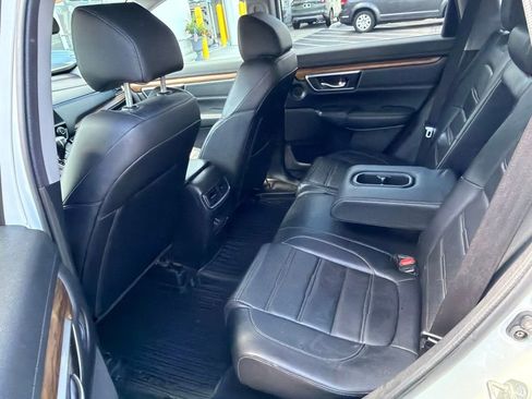 Used 2018 Honda CR-V Touring image 7
