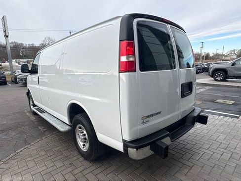 Used 2024 Chevrolet Express 2500 w/ Driver Convenience Package image 10
