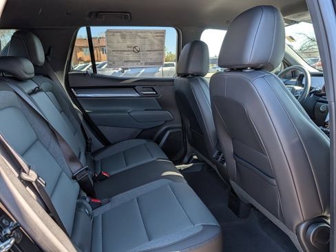 New 2026 GMC Terrain AT4 w/ Technology Package II AWD/4WD image 31
