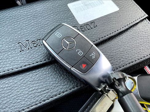 Certified 2024 Mercedes-Benz GLB 250 image 14